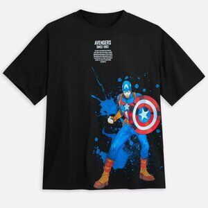 Marvel Men's XL Avengers Artist Series T-Shirt from the Disney Store